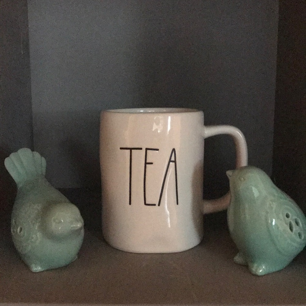 Rae Dunn tea mug